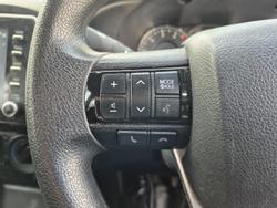 2023 Toyota Hilux SR
