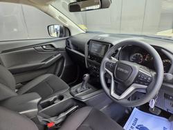 2025 Isuzu D-MAX SX High Ride