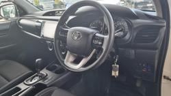 2022 Toyota Hilux SR