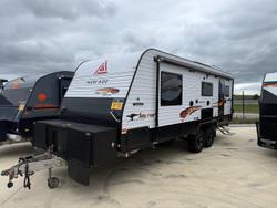 New AGE Caravans BIG Red BR22CL