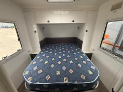 2019 New Age Caravans Big Red Br22cl