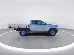 2024 Nissan Navara SL