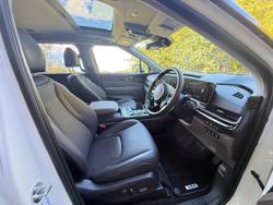 2024 Kia Carnival GT-Line HEV
