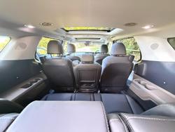 2024 Kia Carnival GT-Line HEV