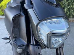 2016 DUCATI DIAVEL CARBON Black