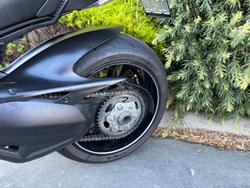 2016 DUCATI DIAVEL CARBON Black