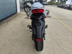 2009 Kawasaki ER-6n White