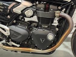 2025 Triumph Speed Twin 1200 RS Speed Twin Orange