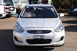 2014 Hyundai Accent Active