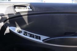 2014 Hyundai Accent Active