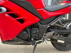 2016 Kawasaki NINJA 300 ABS RED