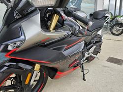 2023 CFMOTO 450 SR ABS Black