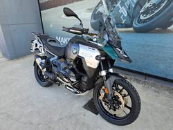 2025 BMW Motorrad R 1300 GS ADVENTURE OPTION 719 Green