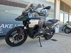 2025 BMW Motorrad R 1300 GS ADVENTURE OPTION 719 Green