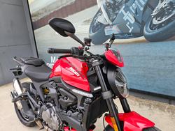 2022 DUCATI MONSTER Red
