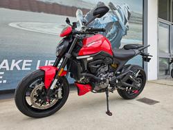 2022 DUCATI MONSTER Red