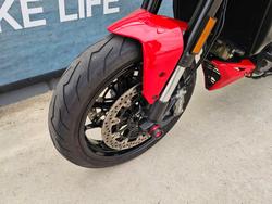 2022 DUCATI MONSTER Red