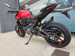 2022 DUCATI MONSTER Red