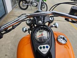 2022 Kawasaki VULCAN 900 (VN900) CLASSIC Orange