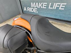2022 Kawasaki VULCAN 900 (VN900) CLASSIC Orange
