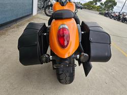 2022 Kawasaki VULCAN 900 (VN900) CLASSIC Orange