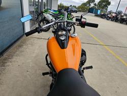 2022 Kawasaki VULCAN 900 (VN900) CLASSIC Orange