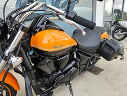 2022 Kawasaki VULCAN 900 (VN900) CLASSIC Orange