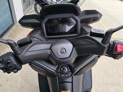 2025 Yamaha XMAX 300 (CZD300A) Orange