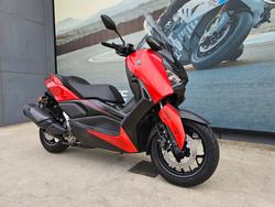 2025 Yamaha XMAX 300 (CZD300A) Orange
