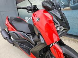 2025 Yamaha XMAX 300 (CZD300A) Orange