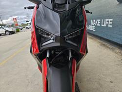 2025 Yamaha XMAX 300 (CZD300A) Orange