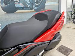 2025 Yamaha XMAX 300 (CZD300A) Orange
