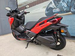 2025 Yamaha XMAX 300 (CZD300A) Orange