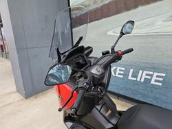 2025 Yamaha XMAX 300 (CZD300A) Orange
