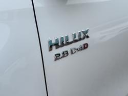 2020 Toyota Hilux SR