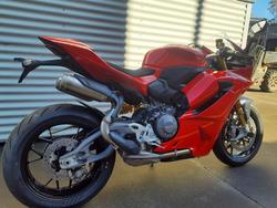 2026 Ducati Panigale V2 S Panigale Red