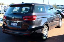 2020 Kia Carnival S