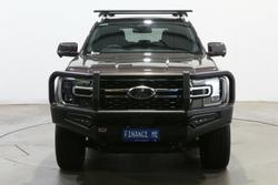2024 Ford Everest Platinum
