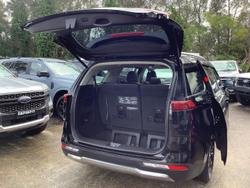 2023 Kia Carnival Special Edition