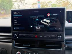 2026 Hyundai STARIA LOAD