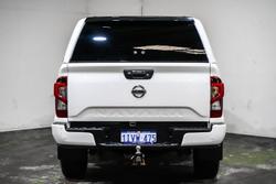 2021 Nissan Navara ST