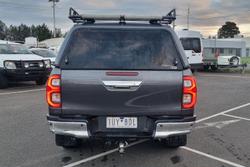 2021 Toyota Hilux SR5