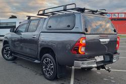 2021 Toyota Hilux SR5
