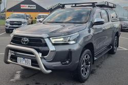 2021 Toyota Hilux SR5