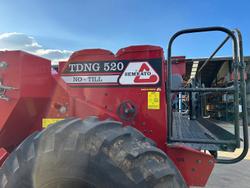 0 SEMEATO TDNG 520 DOUBLE DISC SEEDER USED RED