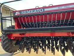 0 SEMEATO TDNG 520 DOUBLE DISC SEEDER USED RED