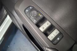 2025 Mitsubishi Outlander PHEV ES