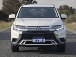 2019 Mitsubishi Outlander ES