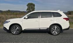 2019 Mitsubishi Outlander ES