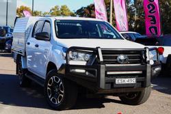 2022 Toyota Hilux SR